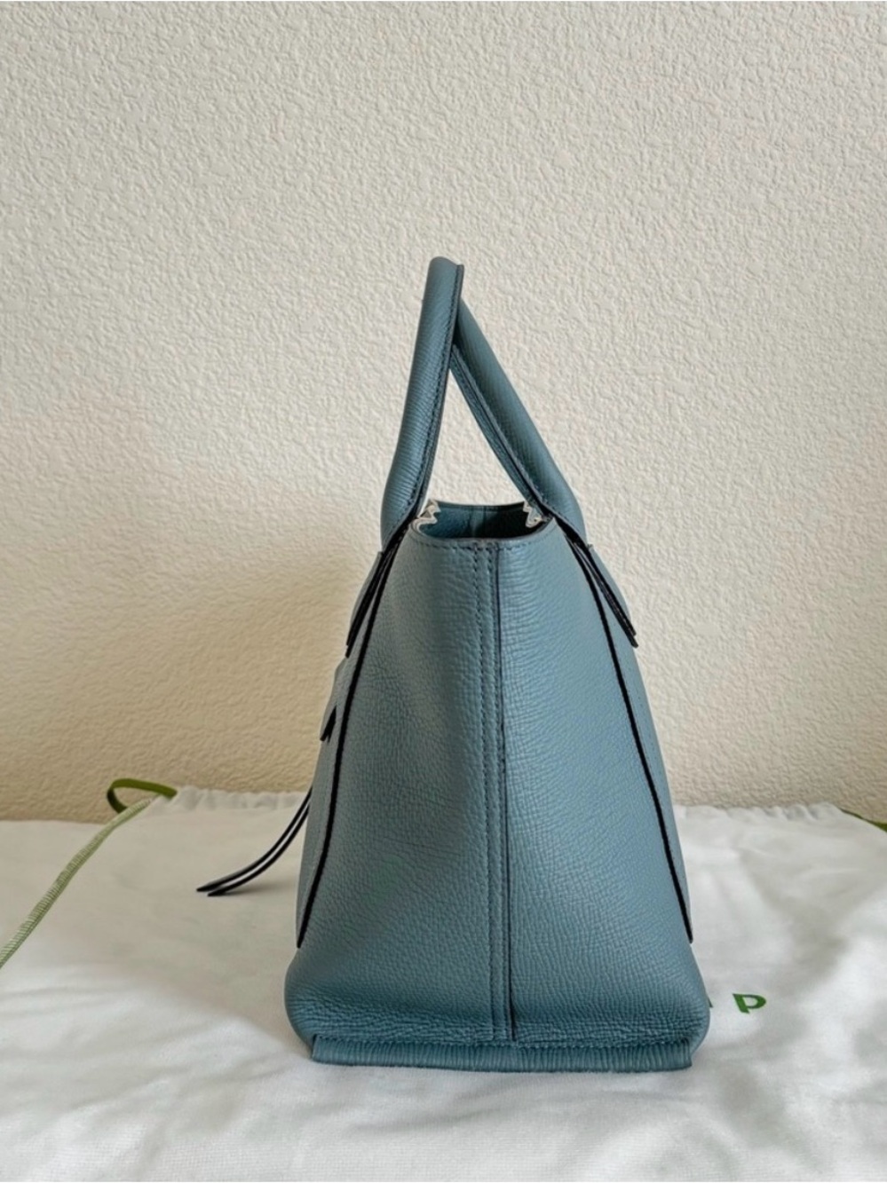 NEW - Longchamp Medium Mailbox Leather Tote Bag in Dusty Blue - Picture 3 of 12